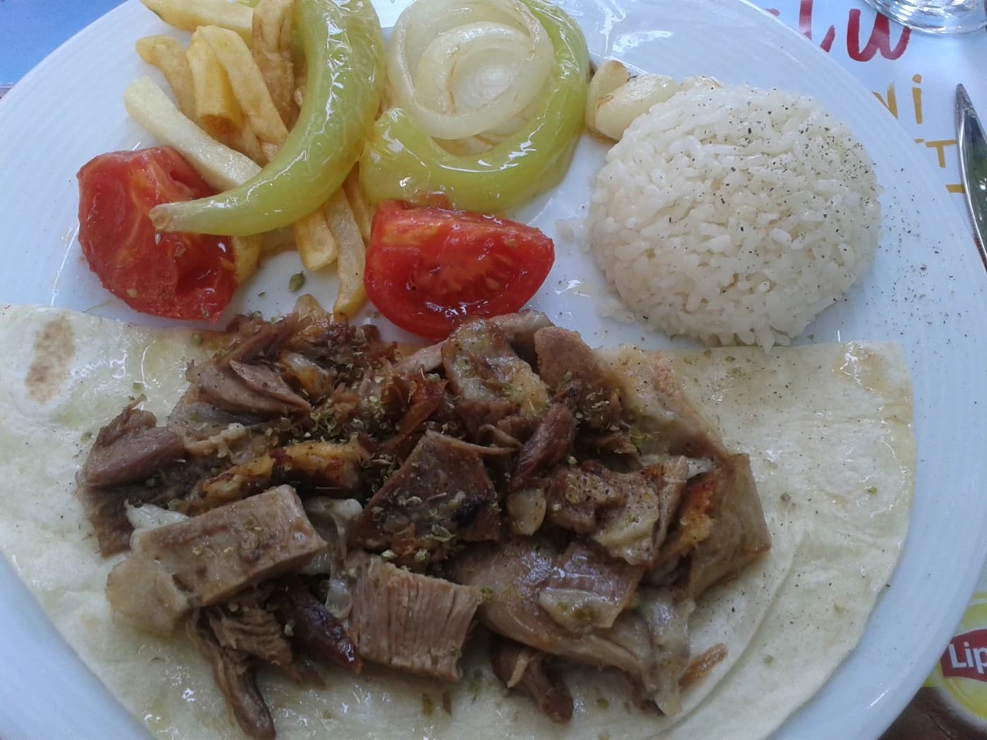 Kuzu Tandır için temsili yemek fotoğrafı