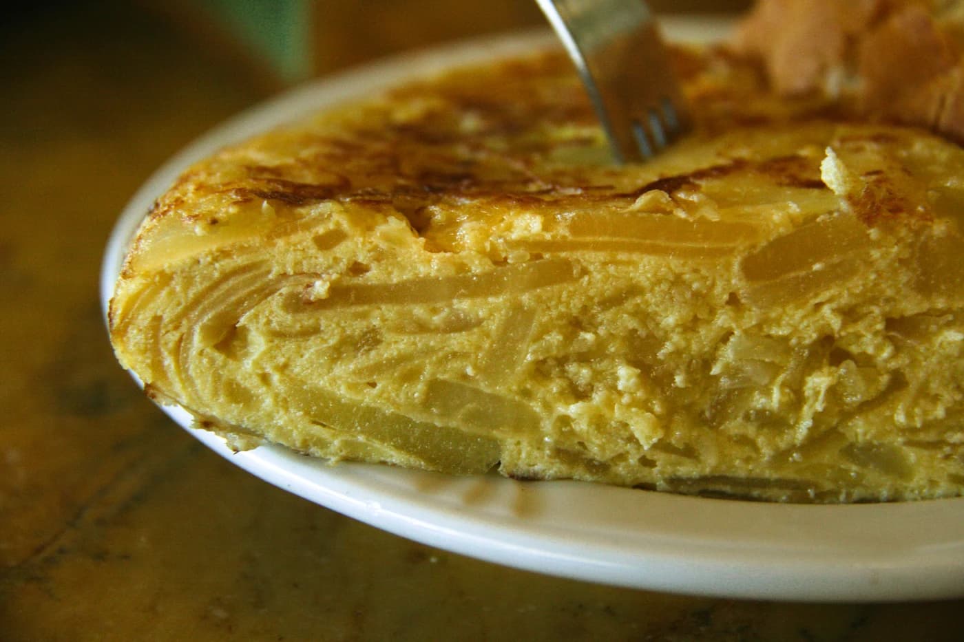 İspanyol Omleti (Tortilla de Patatas) için temsili yemek fotoğrafı
