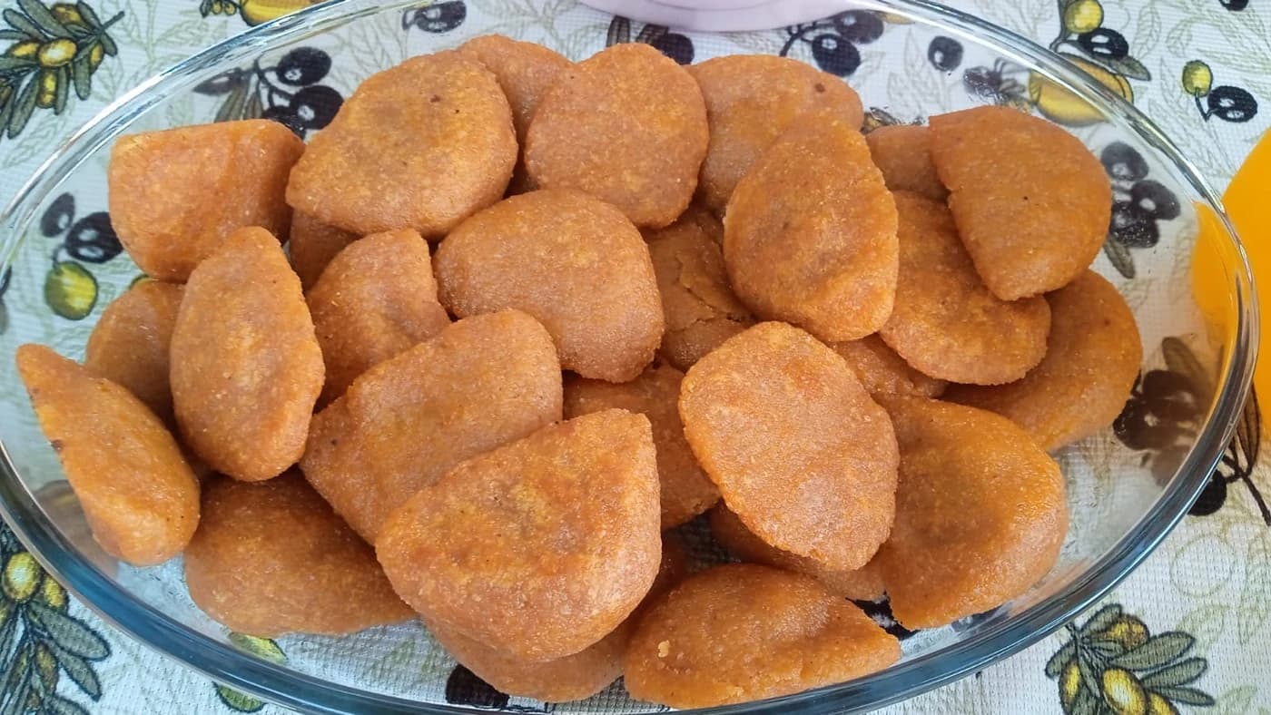 Diyarbakır İçli Köftesi için temsili yemek fotoğrafı