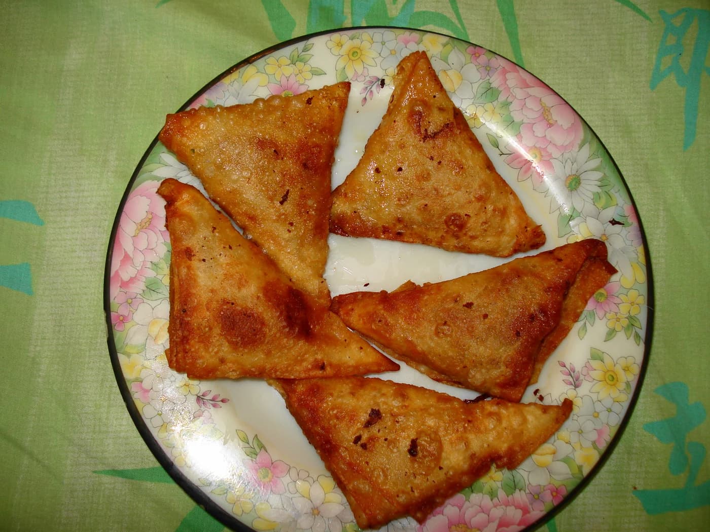 Samosa için temsili yemek fotoğrafı